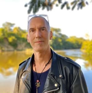 Meet your Posher, Philip